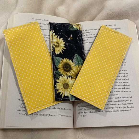 Quilted sunflower 🌻 bookmarks set of three - Picture 3 of 3